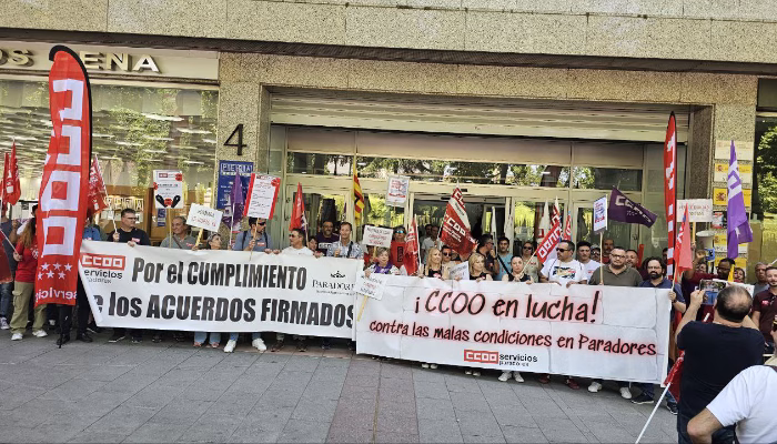 CCOO se concentra en la sede de Paradores por el desbloqueo de la negociación del Convenio Colectivo